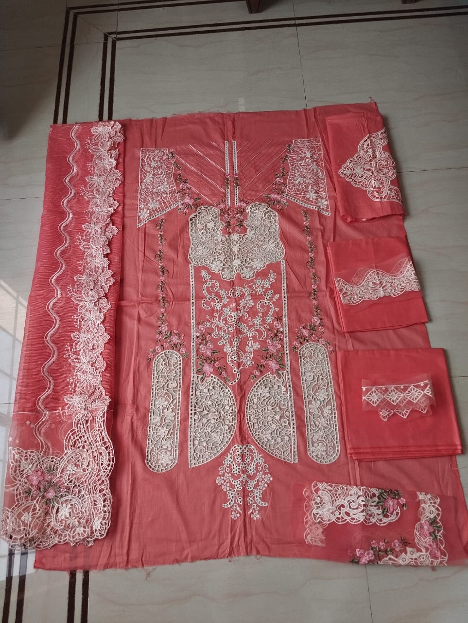 Elaf Luxury Embroidered Lawn 3 Piece Suit