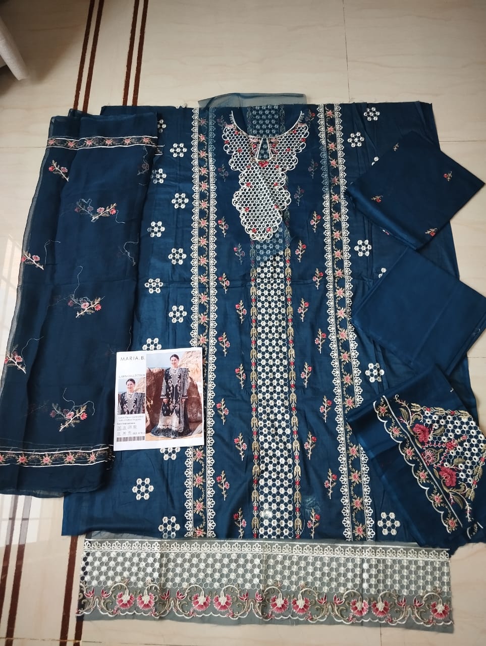 Qalamkar Luxury Embroidered Lawn 3pc